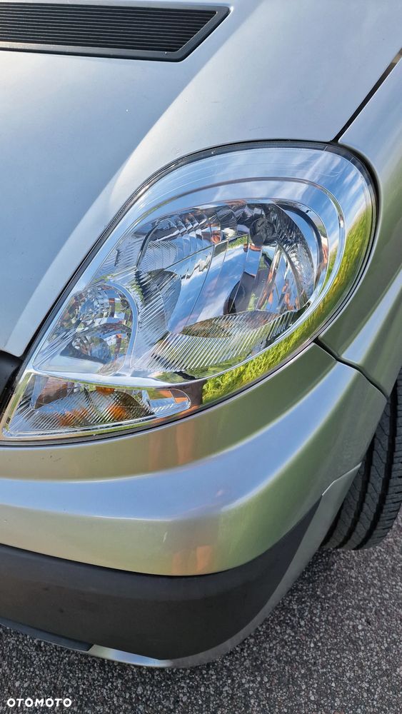 Opel Vivaro - 22