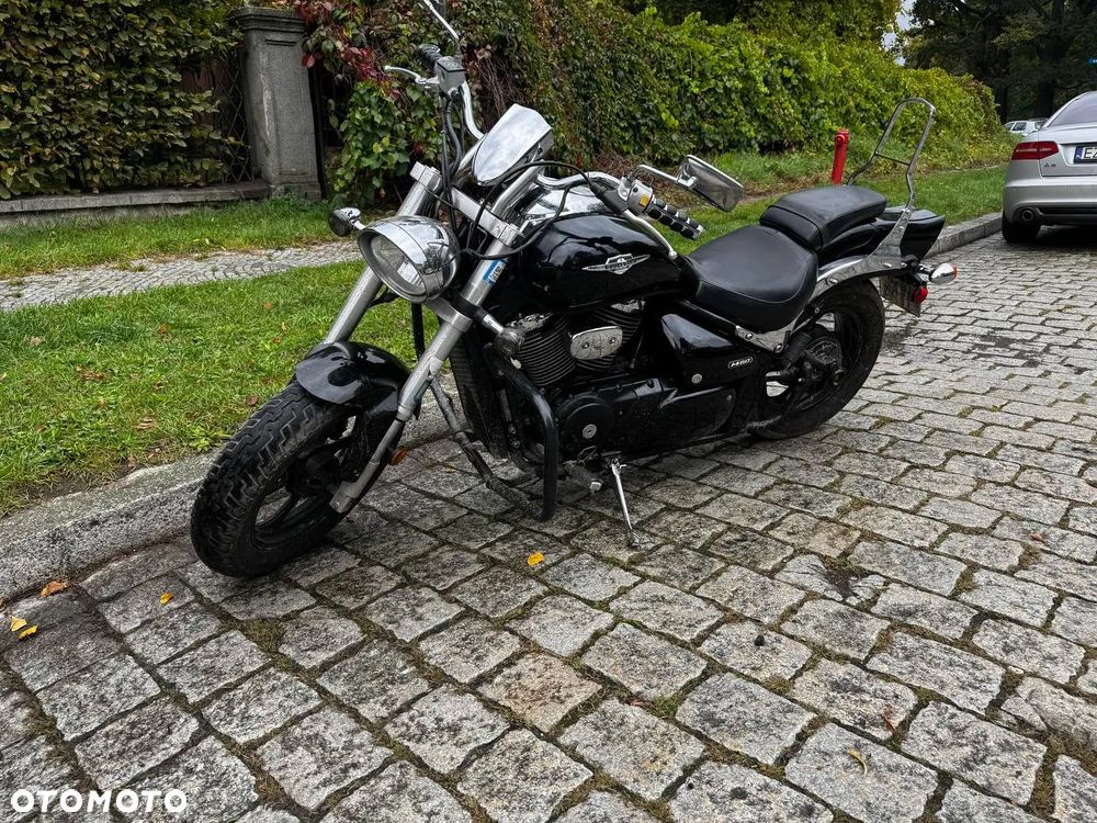 Suzuki Boulevard - 1