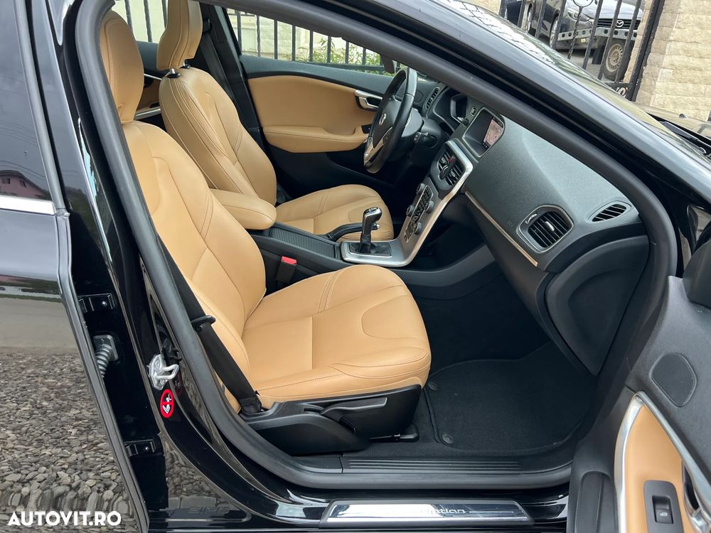 Volvo V40 D2 Inscription - 7