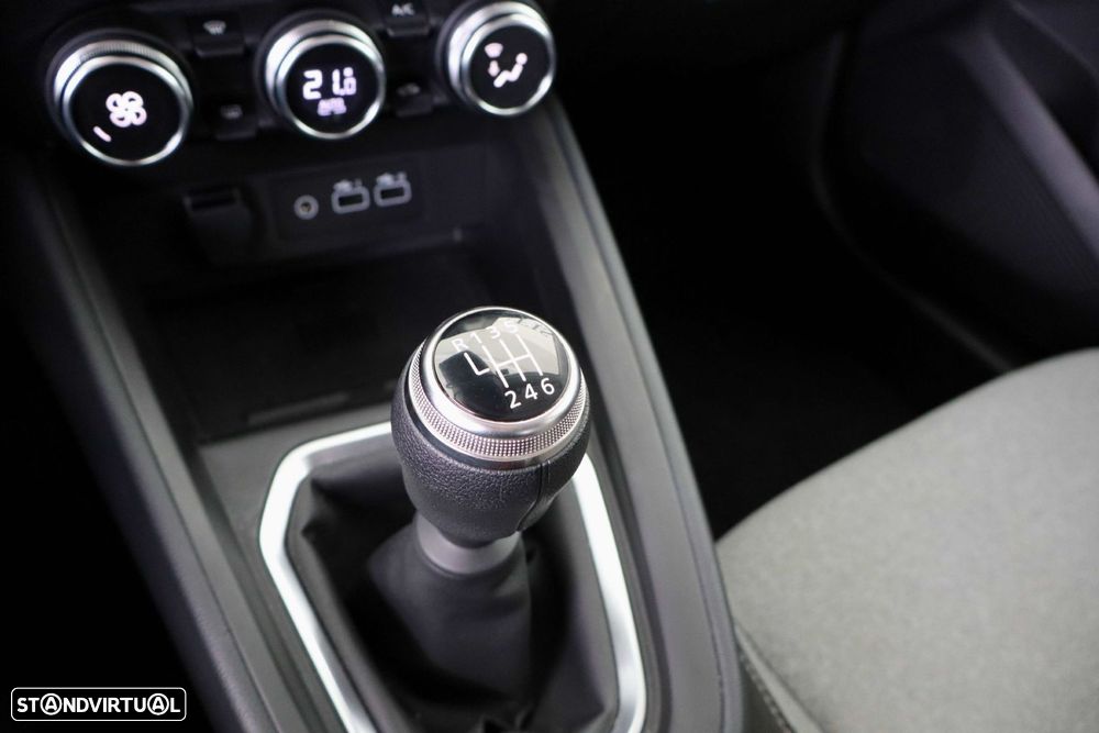 Mitsubishi Colt 1.0 MPI-T Kaiteki Bi-Fuel - 21
