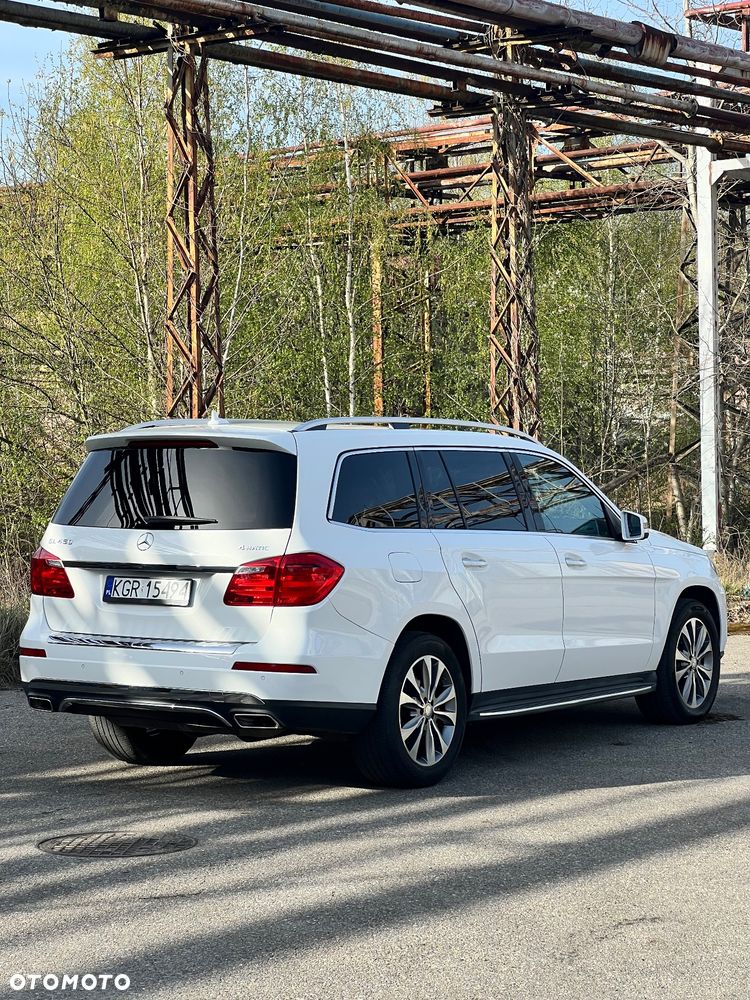 Mercedes-Benz GL 400 4-Matic - 11