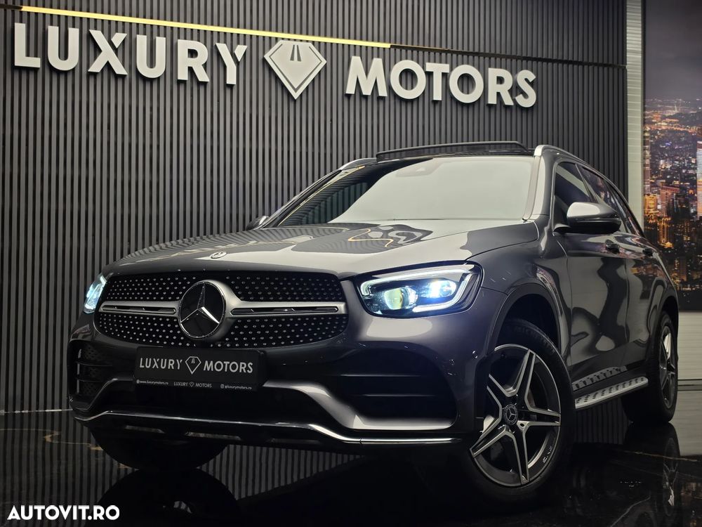 Mercedes-Benz GLC 300 e 4Matic 9G-TRONIC AMG Line Plus - 17