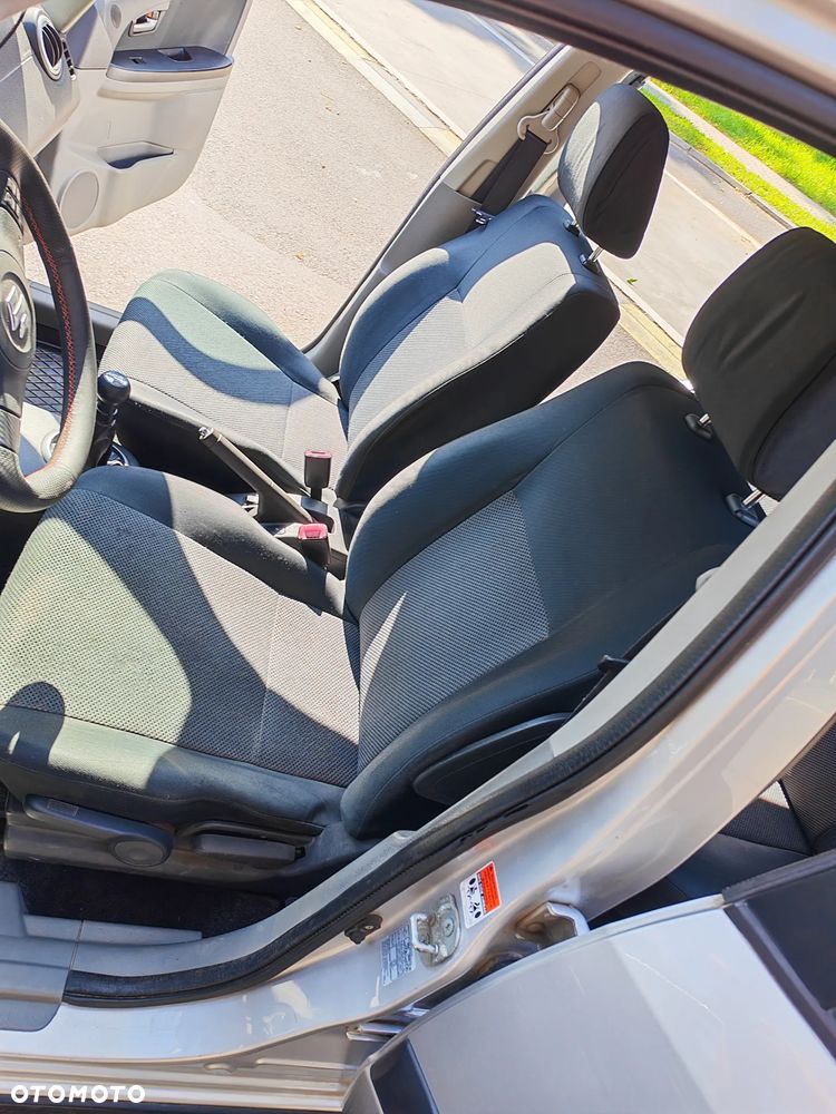 Suzuki SX4 1.6 GS / Premium - 12