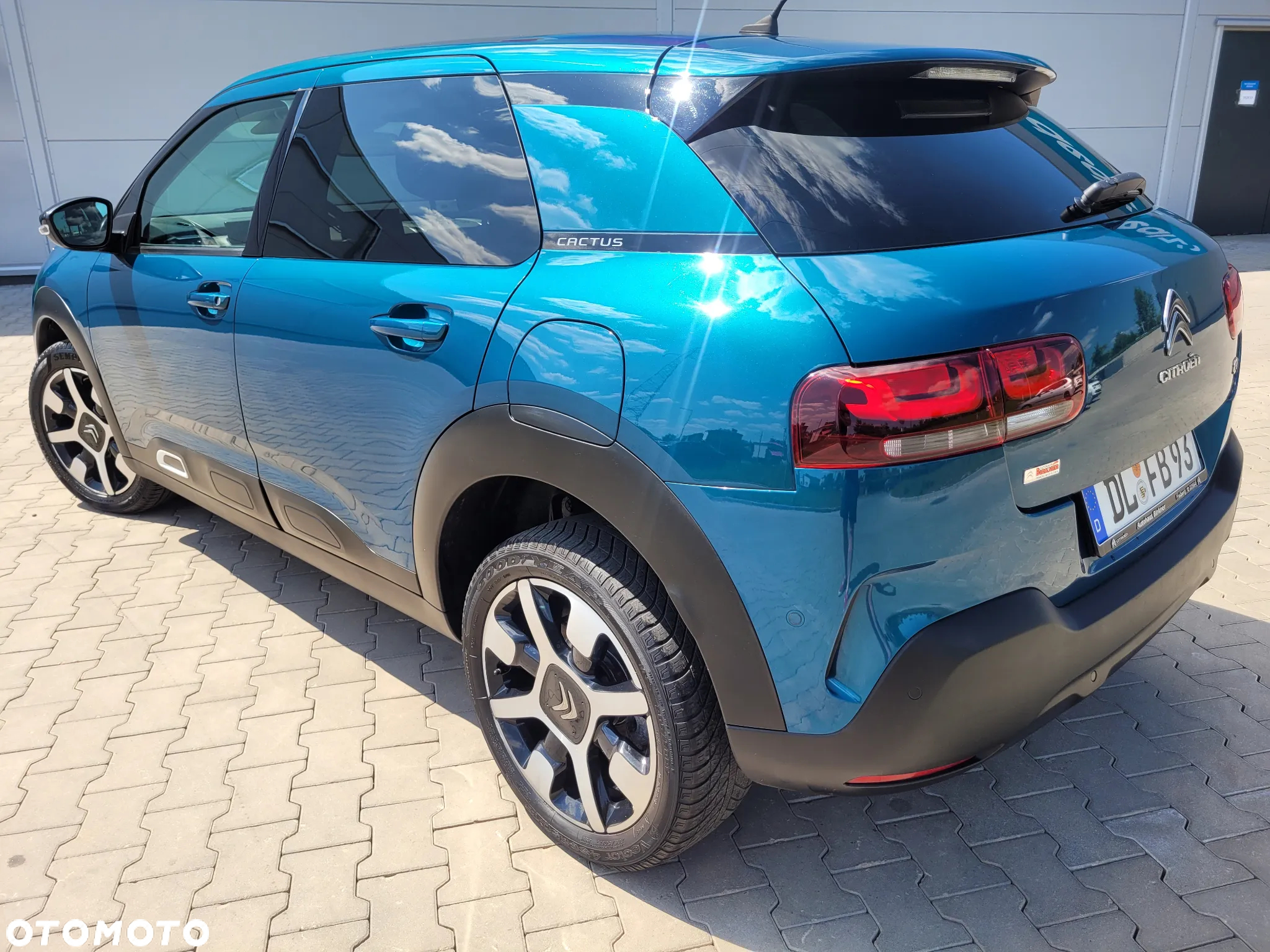 Citroën C4 Cactus 1.2 PureTech GPF Shine S&S - 6