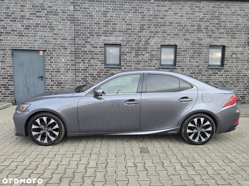 Lexus IS 300h F Sport EU6 - 8
