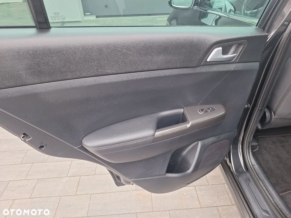 Kia Sportage 1.6 GDI 2WD Vision - 18