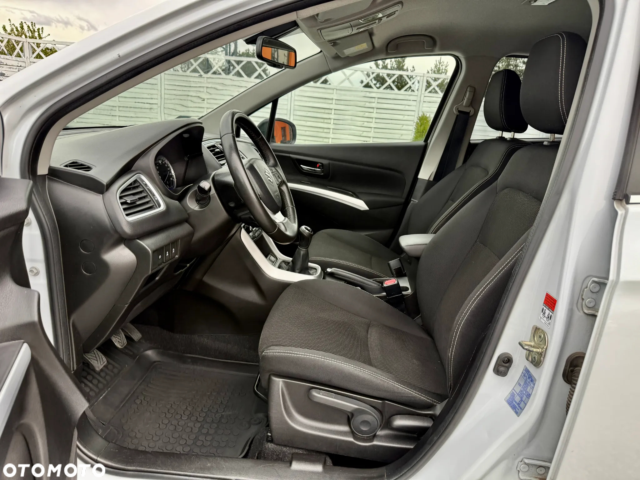 Suzuki SX4 S-Cross 1.0 T Premium - 8