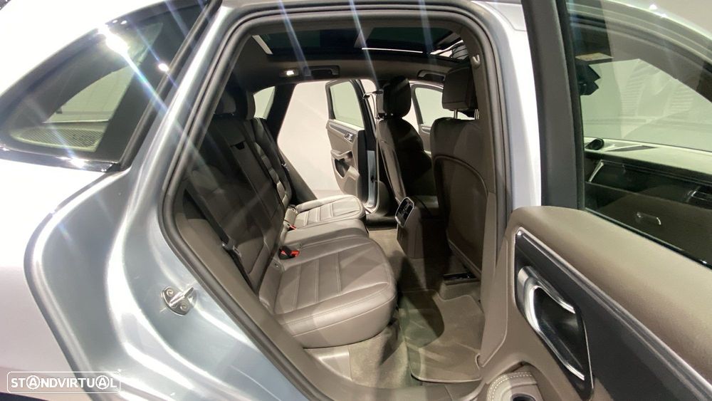 Porsche Macan - 26