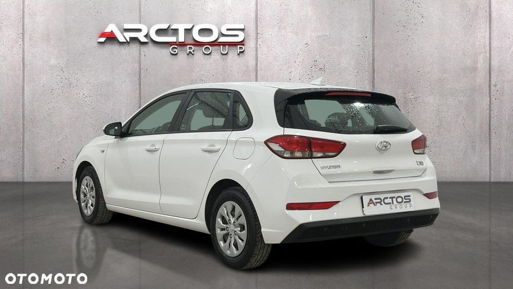 Hyundai i30 1.5 DPI Classic + - 3