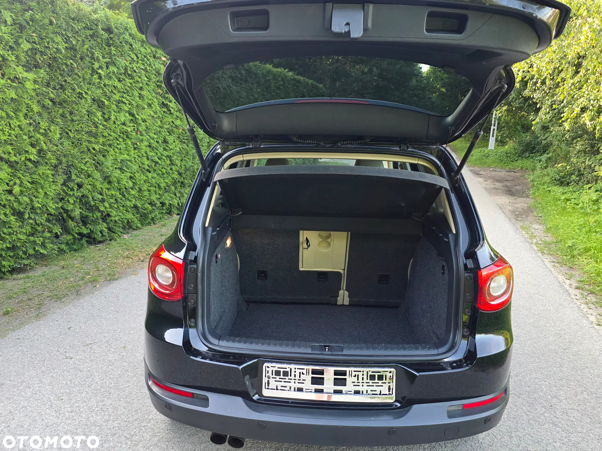 Volkswagen Tiguan - 11