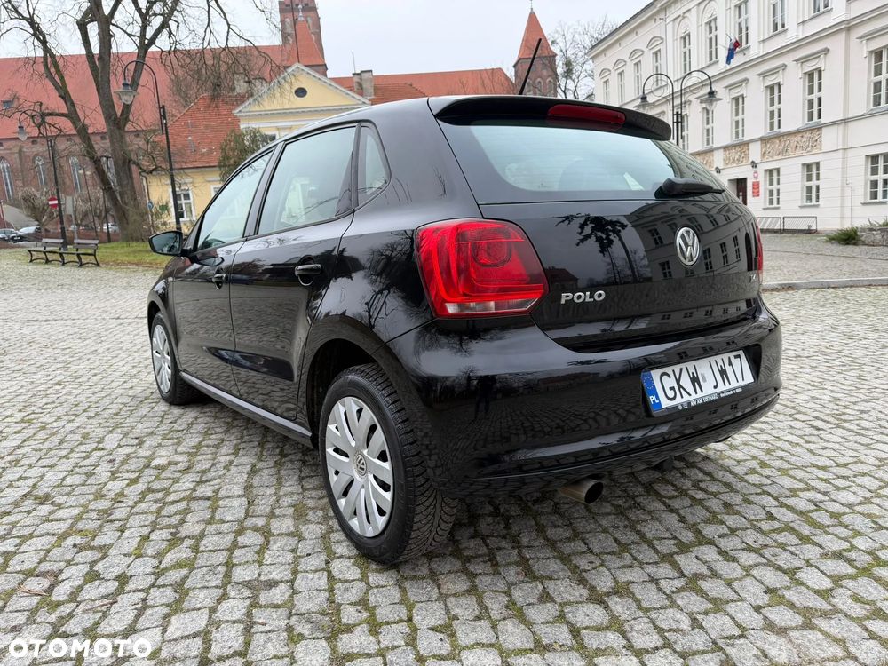 Volkswagen Polo 1.4 16V Comfortline - 9