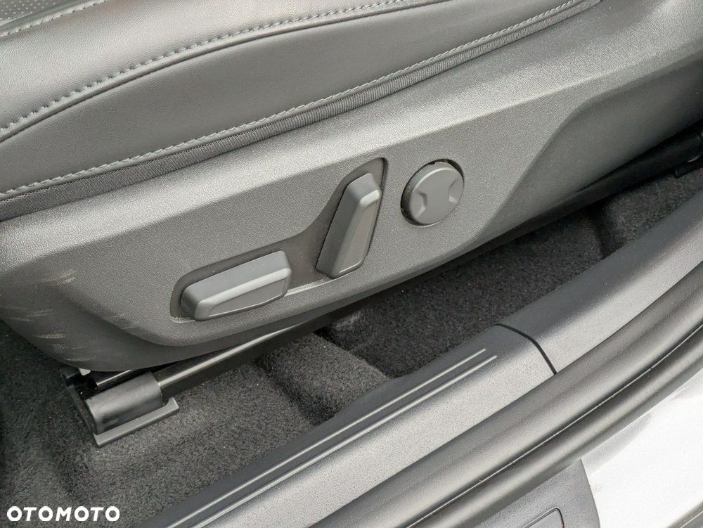 Kia Niro 64kWh L - 13