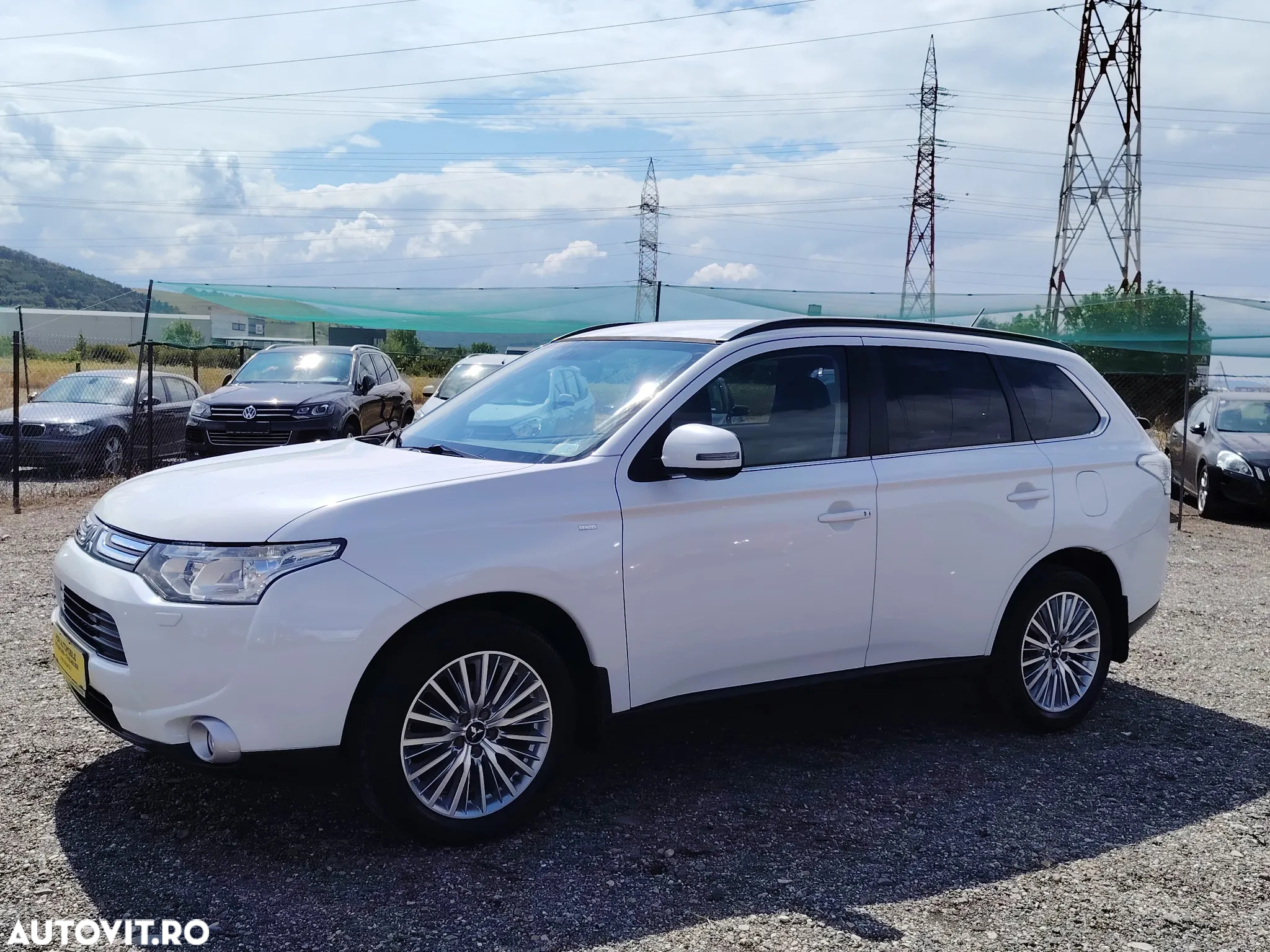 Mitsubishi Outlander 2.2 DI-D 4WD Automatik Intense - 14
