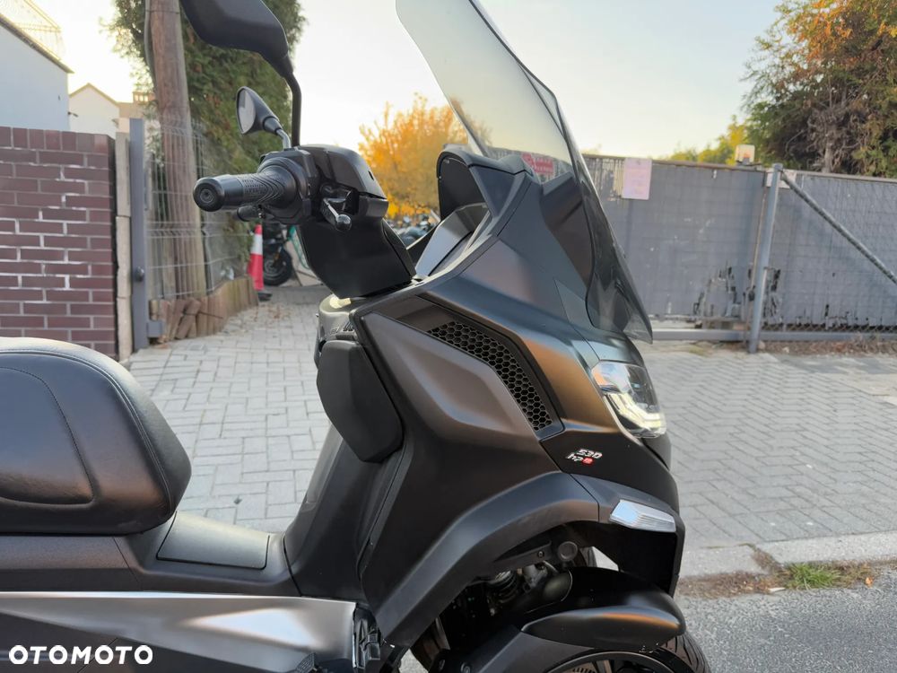Piaggio MP-3 - 20
