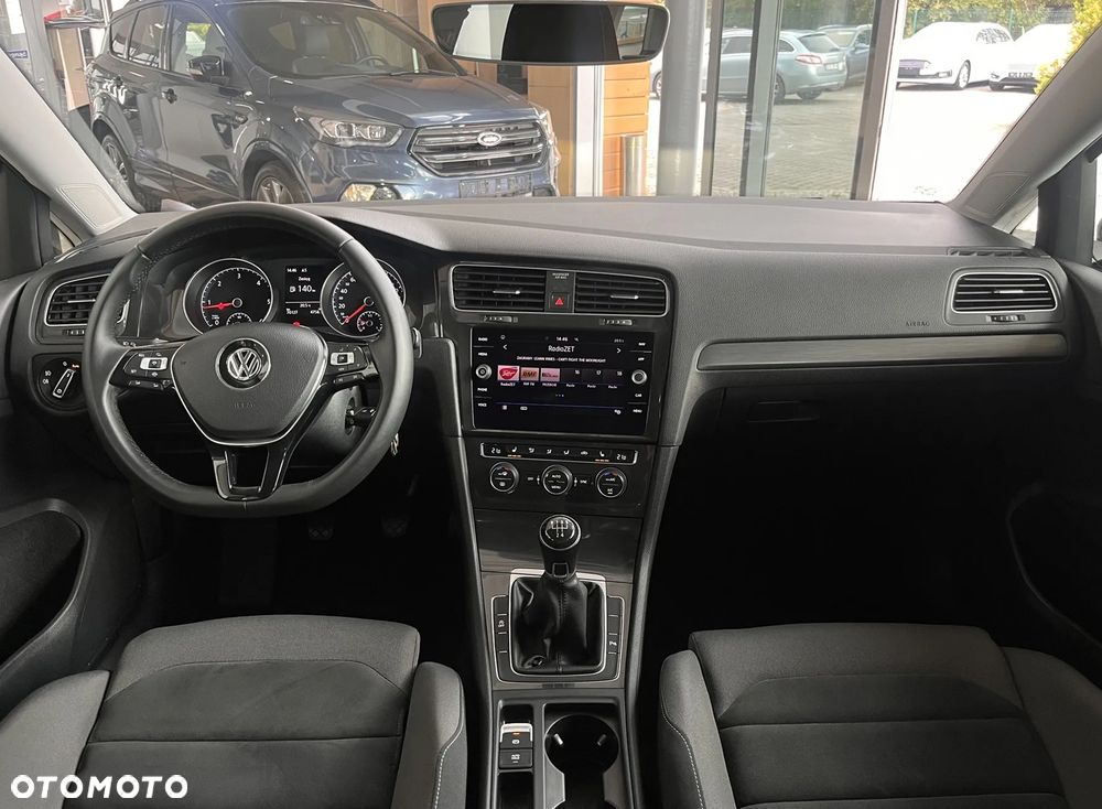 Volkswagen Golf VII 1.6 TDI BMT Comfortline - 9