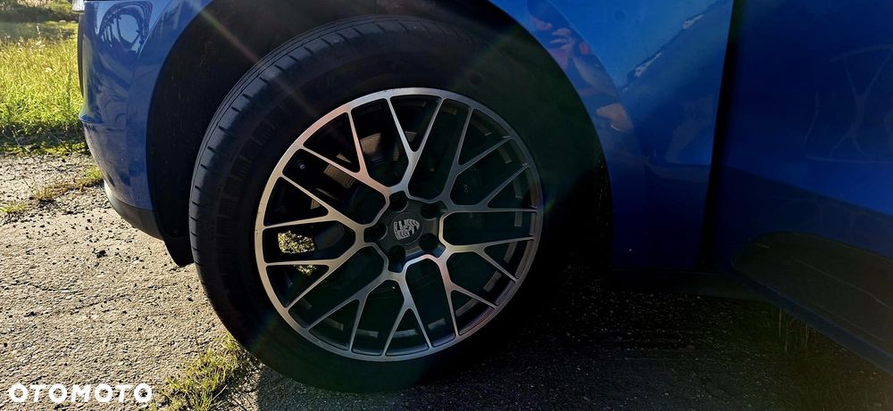 Porsche Macan Standard - 20