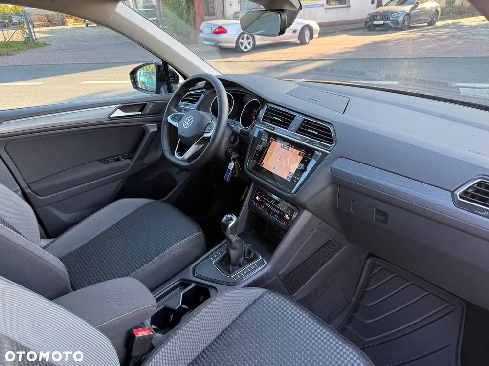 Volkswagen Tiguan 1.5 TSI EVO Active - 9