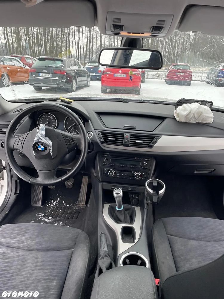 BMW X1 sDrive18d - 11