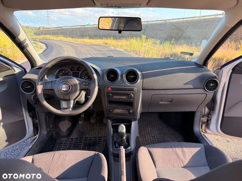 Seat Ibiza SC 1.4 16V Sport - 5