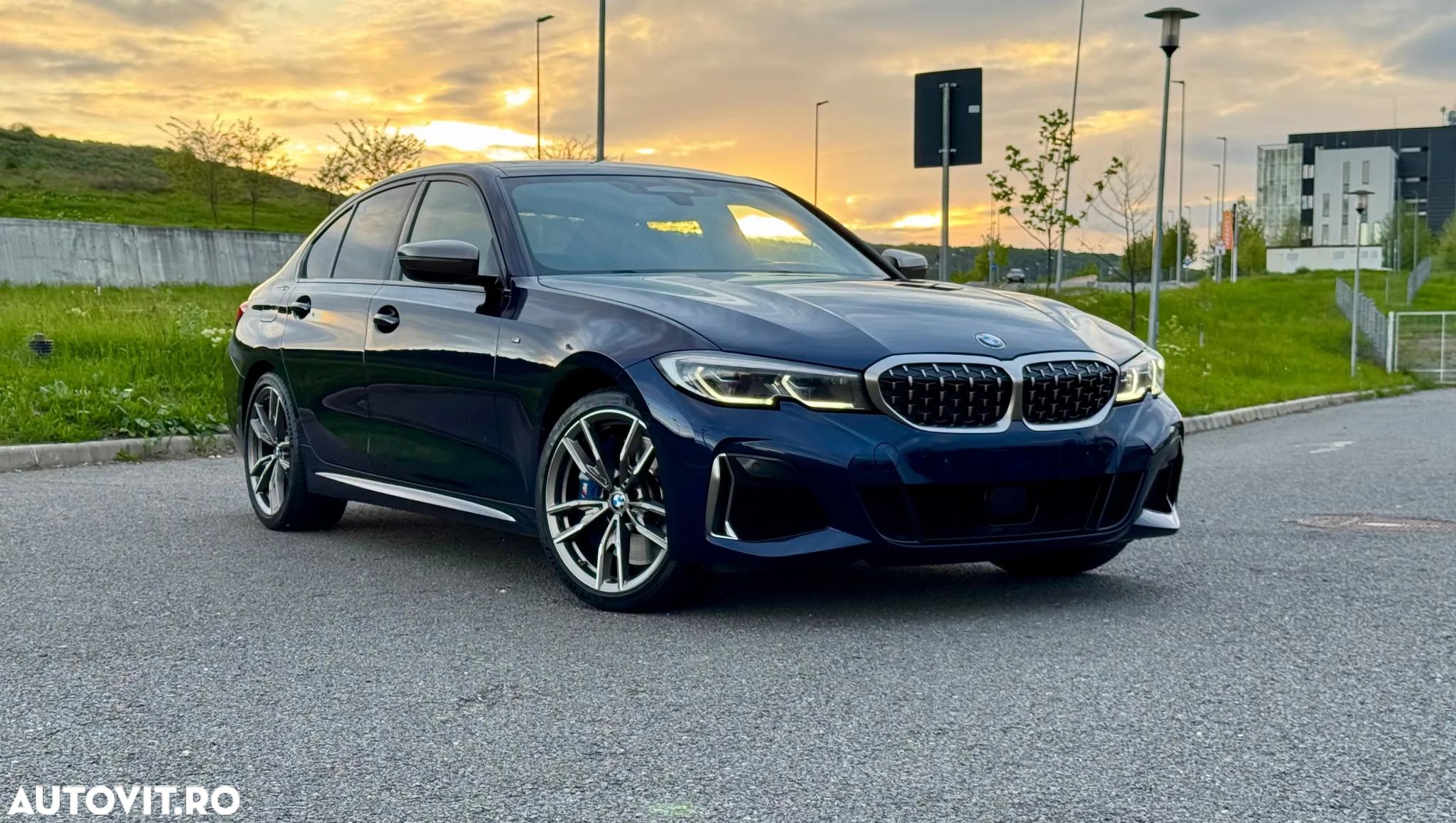 BMW M3 M340i xDrive - 1