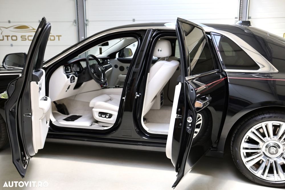 Rolls-Royce Ghost - 26