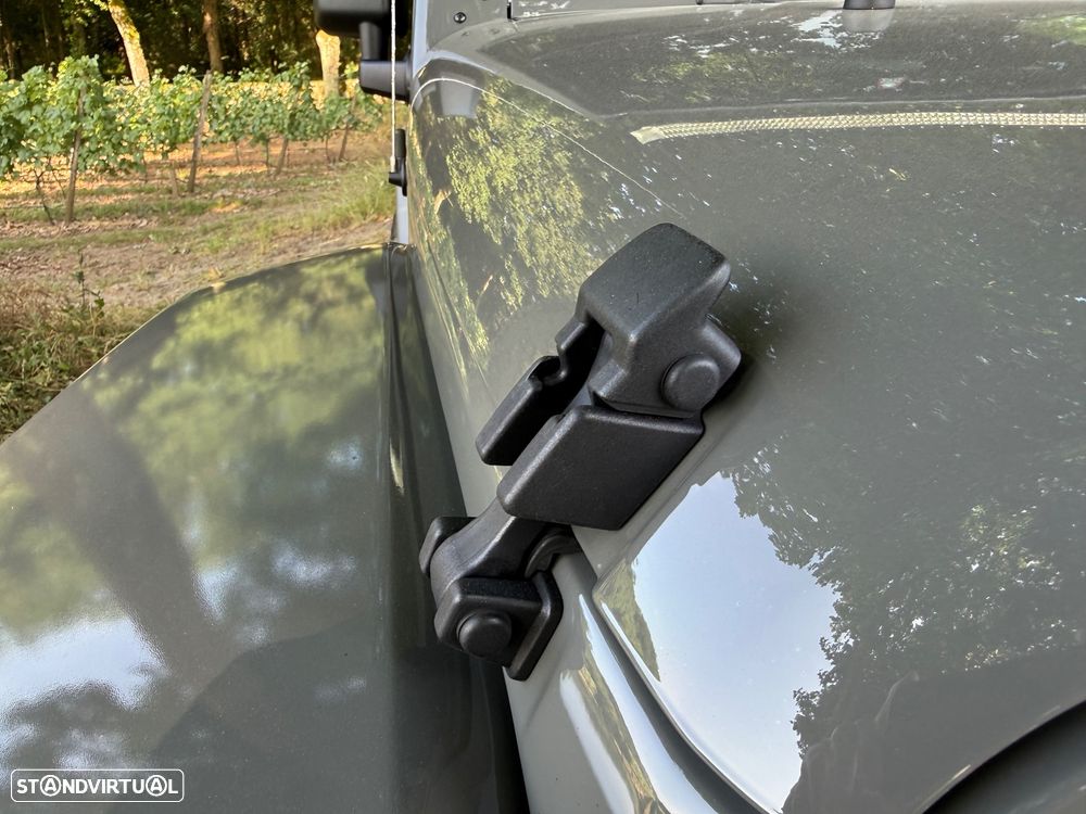 Jeep Wrangler 2.8 CRD DPF Sport - 17