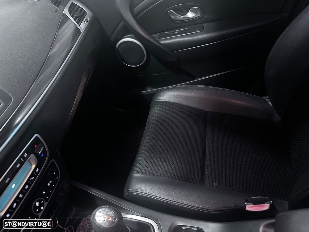 Renault Mégane 1.5 dCi Dynamique - 16