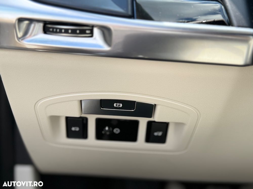 Jaguar I-Pace EV400 AWD SE - 11