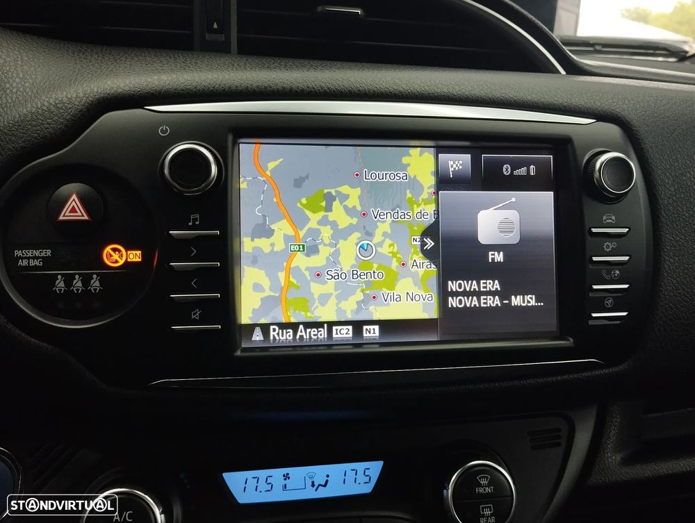 Toyota Yaris 1.5 HSD Square Collec.White - 26