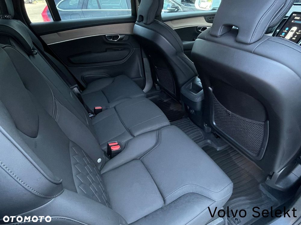 Volvo XC 90 B5 B AWD Plus Bright - 22