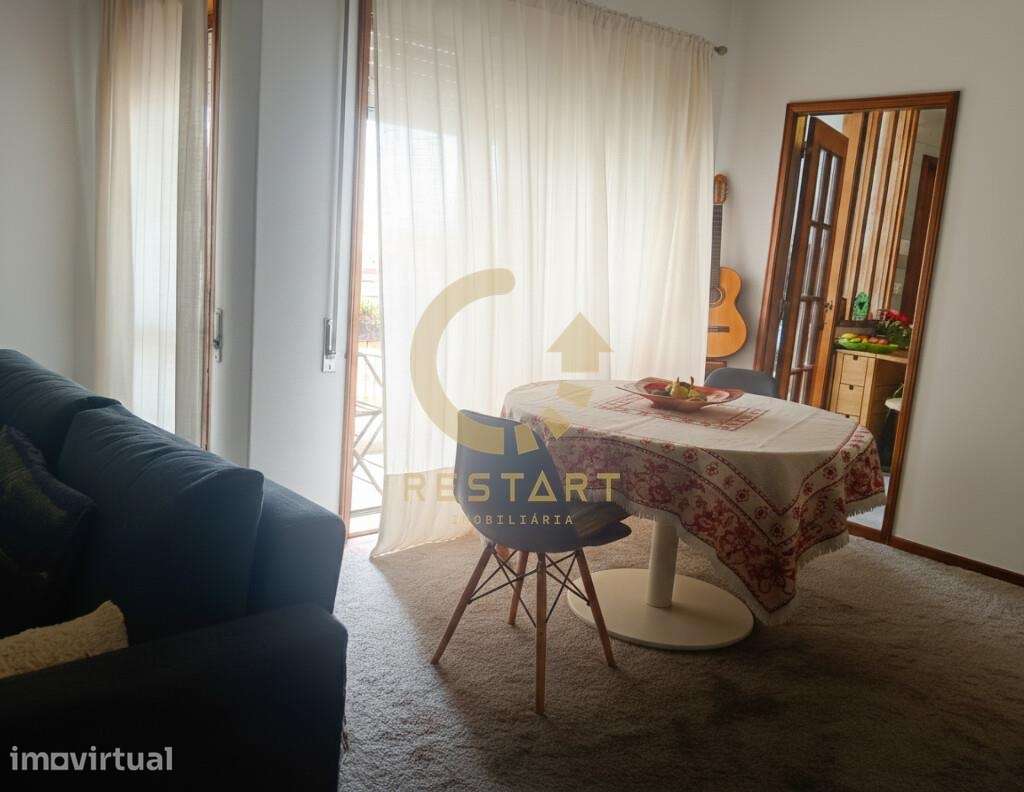 Apartamento T2 com Terraço - Grande imagem: 3/26