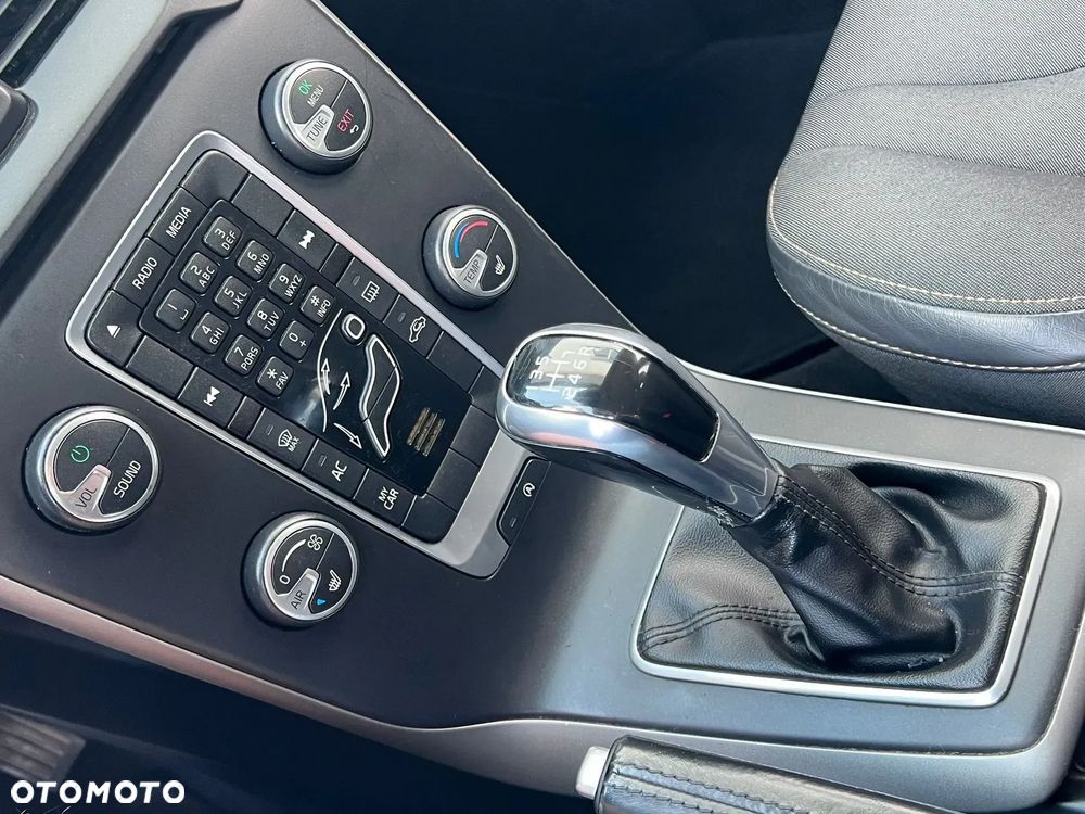 Volvo V40 D3 Drive-E Base - 22