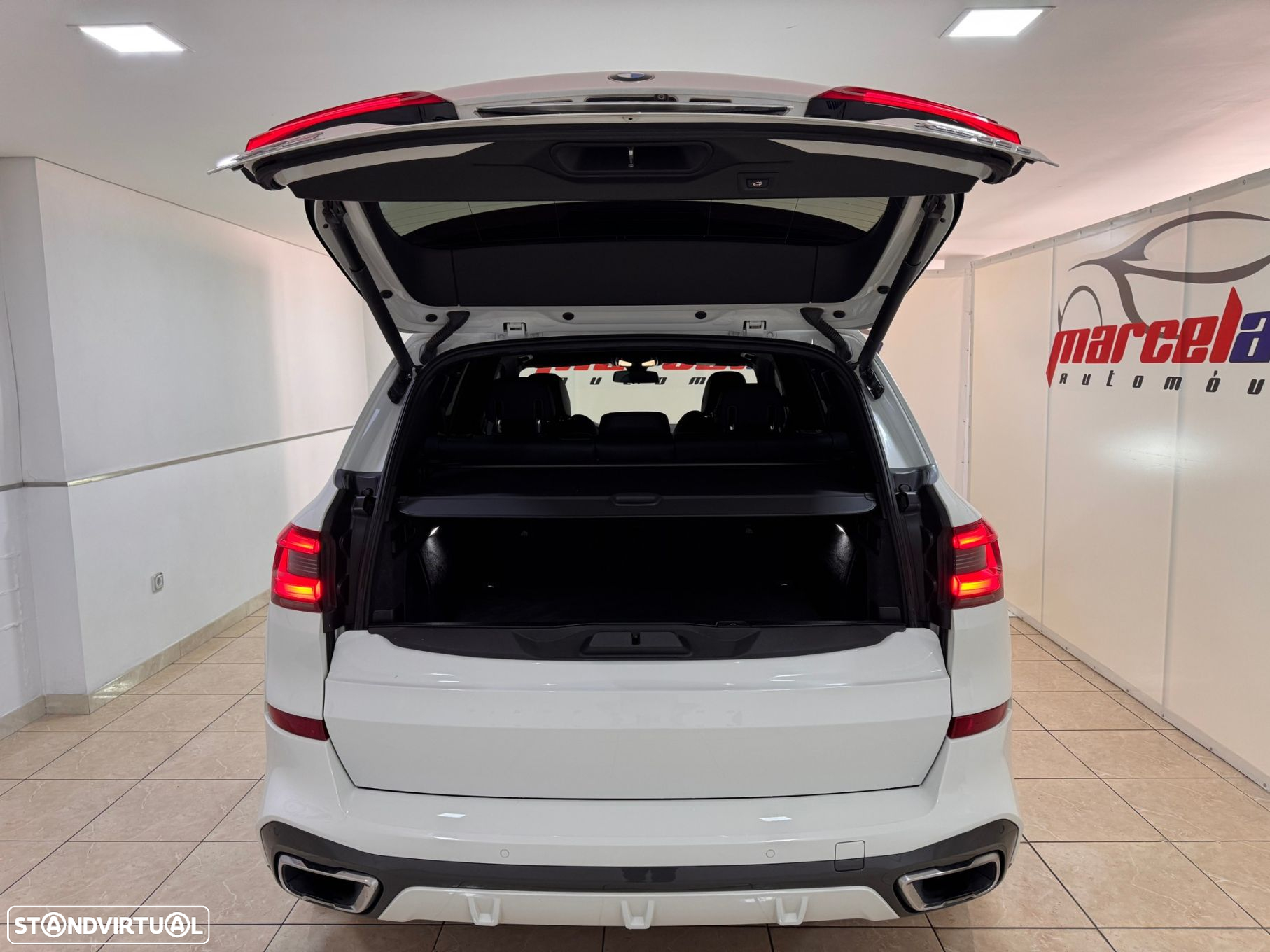 BMW X5 30 d xDrive Pack M - 13