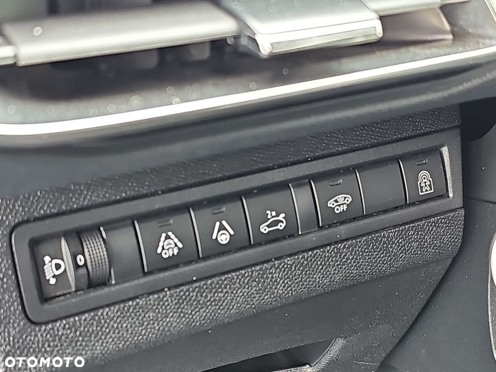 Peugeot 5008 2.0 BlueHDi Allure Pack S&S EAT8 - 24
