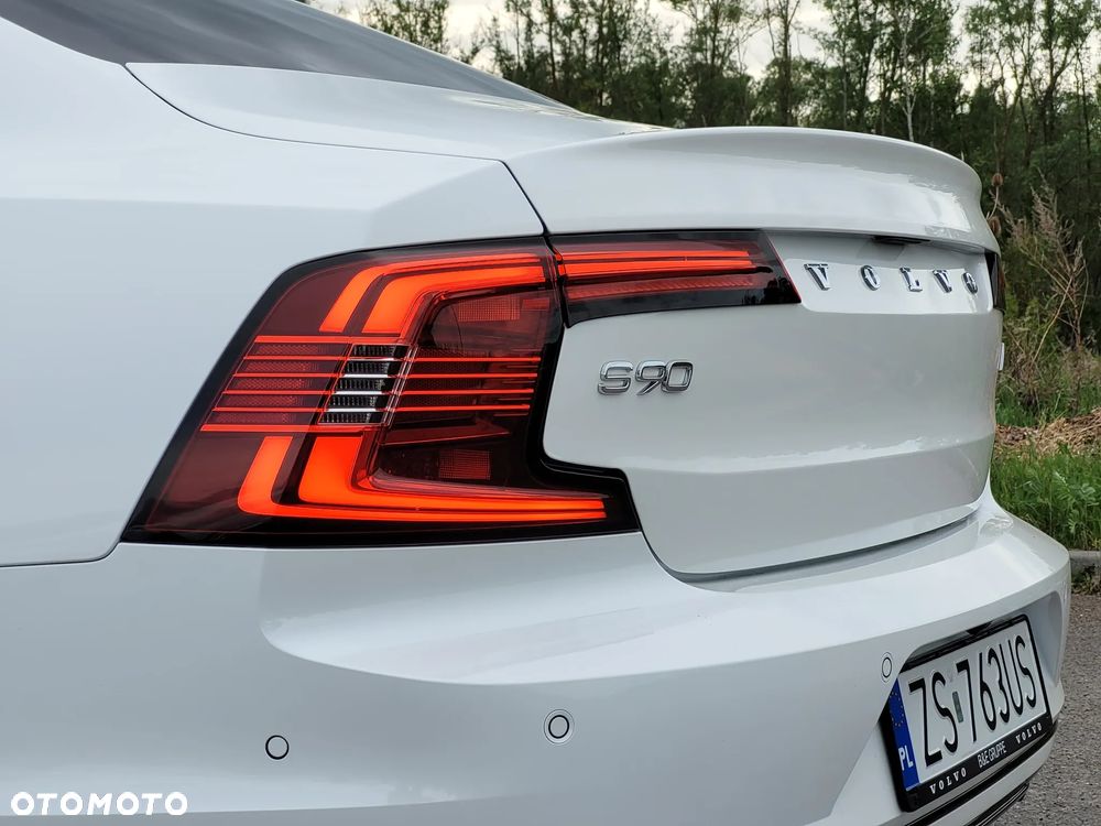 Volvo S90 T8 AWD Plug-In Hybrid Ultimate Dark - 11