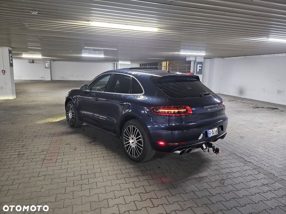 Porsche Macan Turbo PDK mit Performance Paket - 33