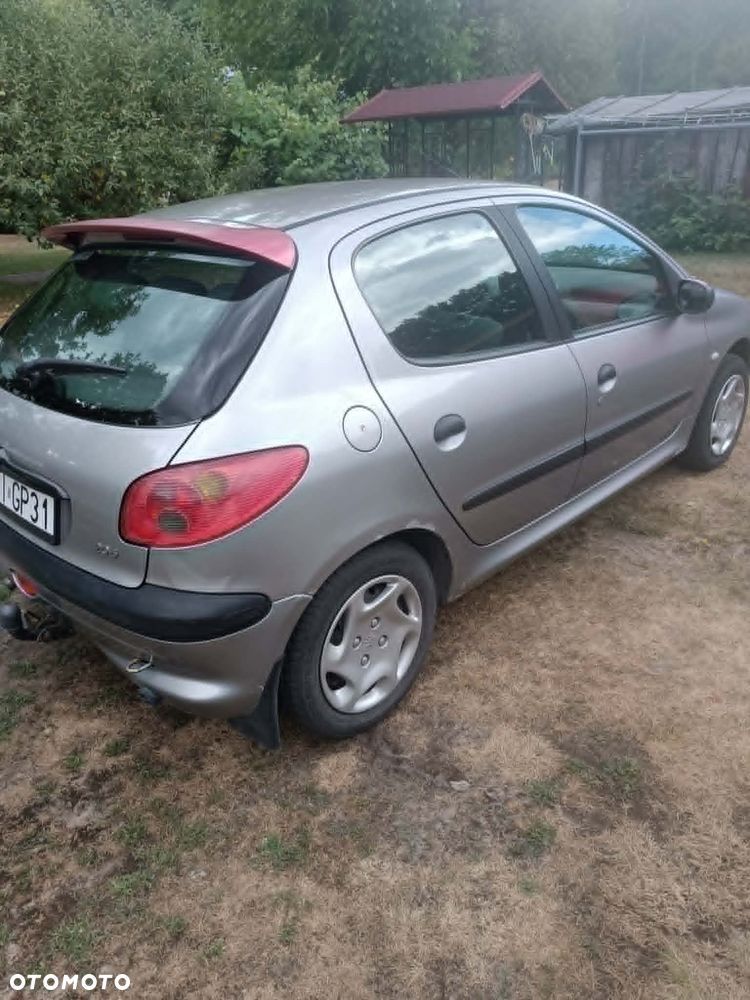 Peugeot 206 1.1 Color-Line - 4