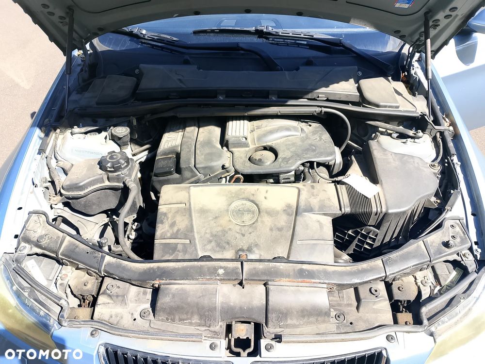 BMW Seria 3 - 25