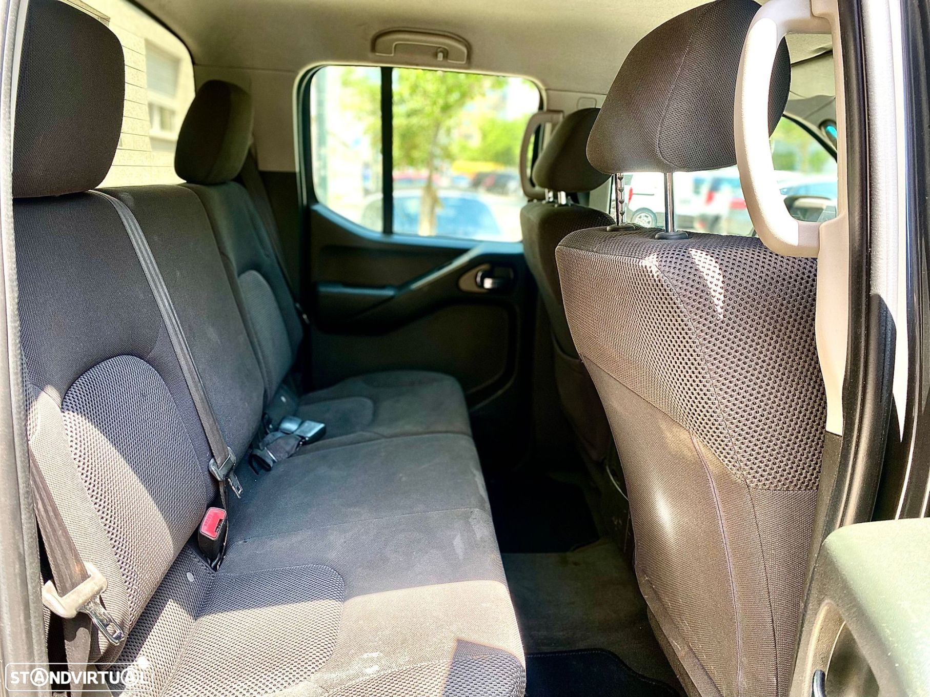 Nissan Navara 2.5 dCi CD LE Premium - 31