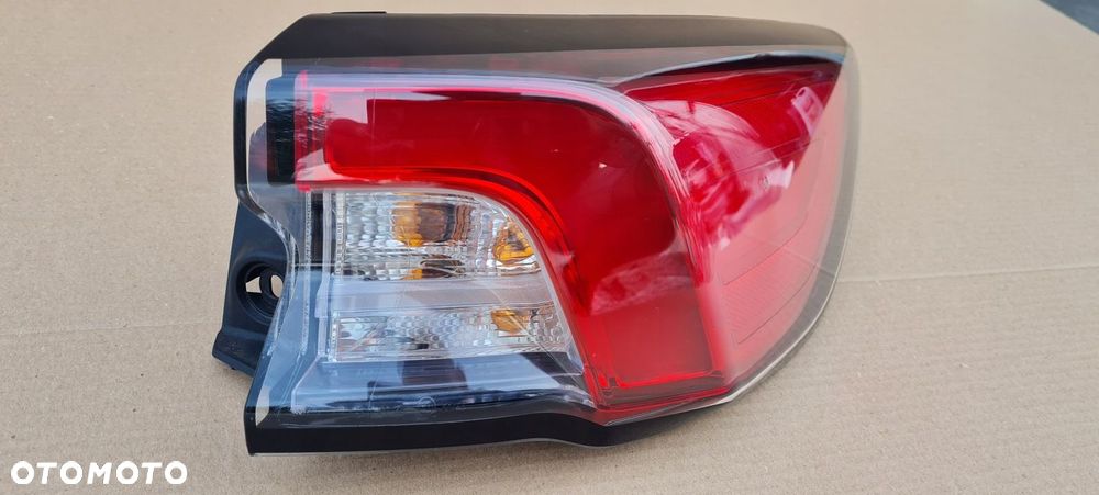 LAMPA FORD KUGA MK3 PRAWY TYŁ TYLNA - 2