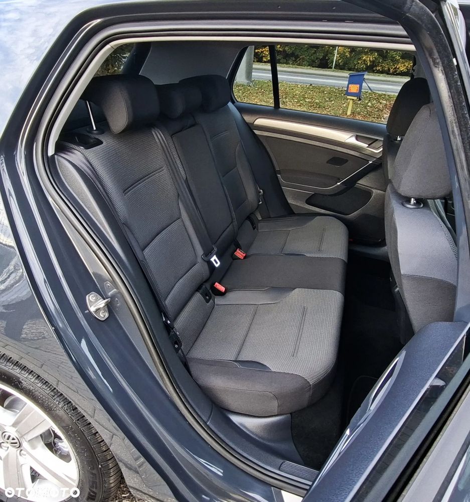Volkswagen Golf 2.0 BlueTDI Comfortline - 21