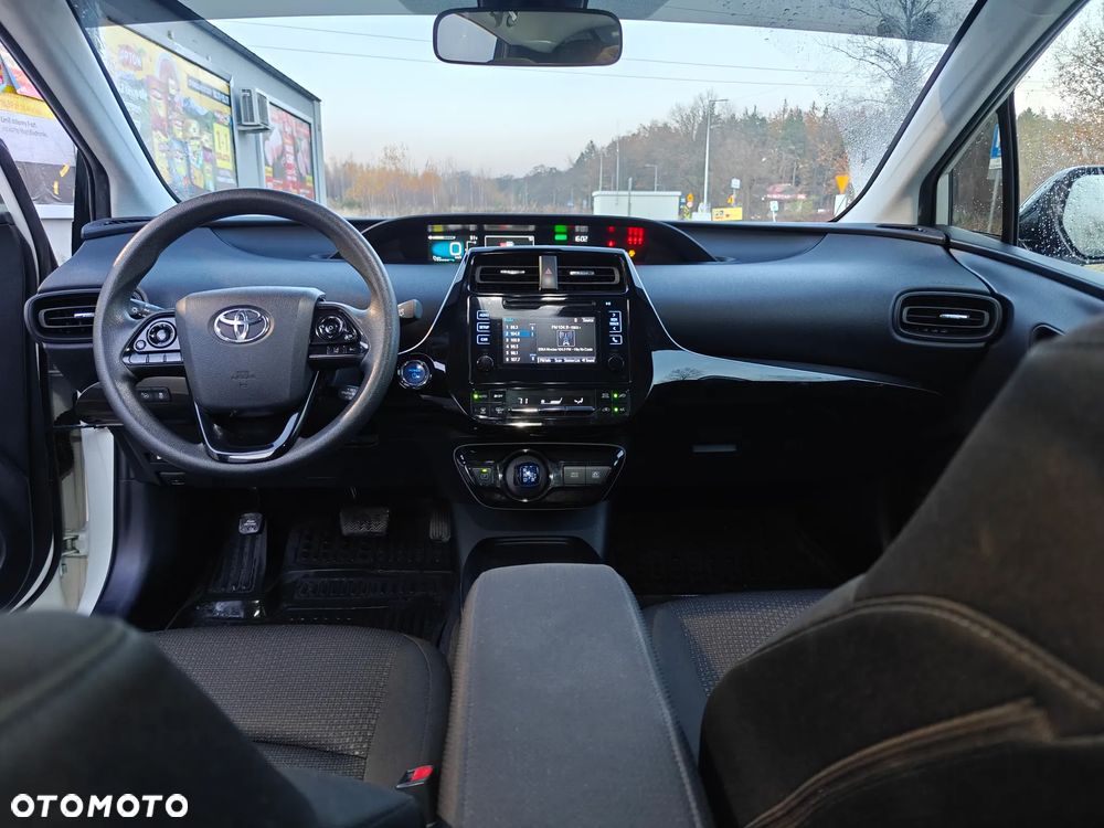 Toyota Prius 1.8 Hybrid Prestige - 6