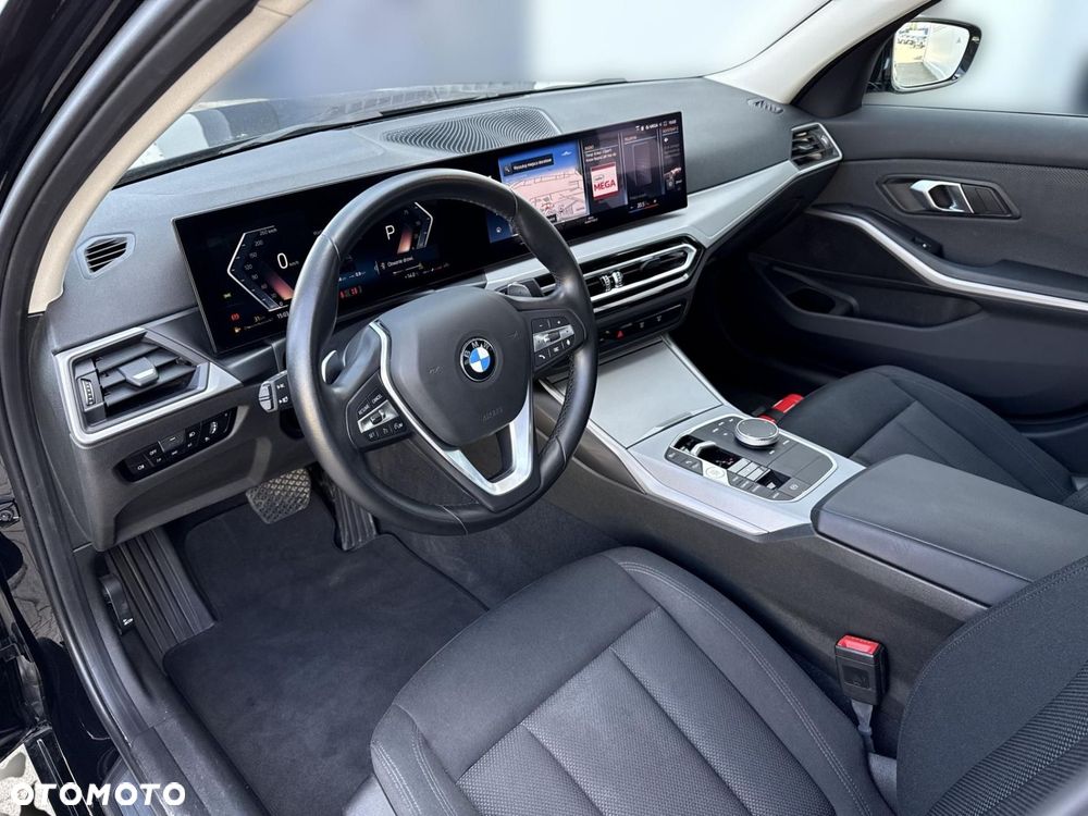 BMW Seria 3 320i - 9