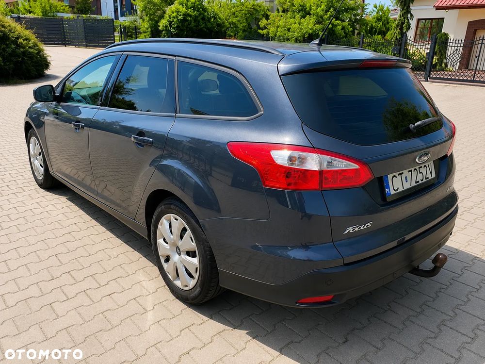 Ford Focus 1.0 EcoBoost Ambiente - 10