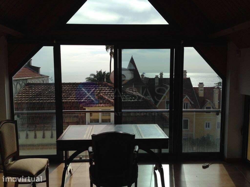 Apartamento T3 Duplex/Loft no coração do Monte Estoril - Grande imagem: 4/30