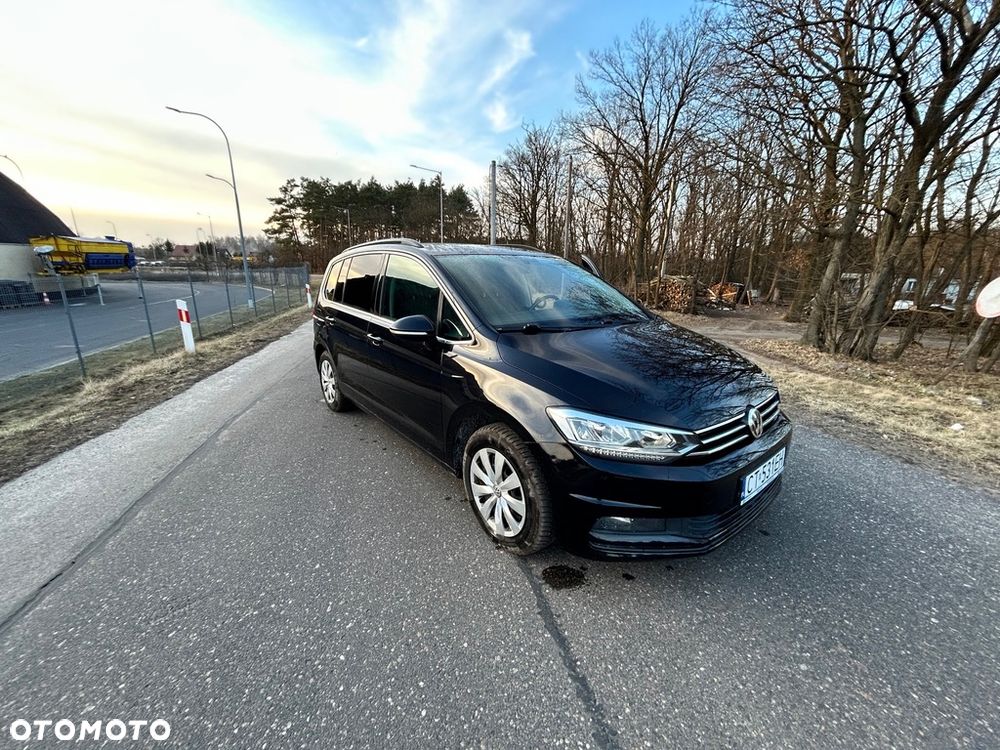 Volkswagen Touran 2018 photo 4