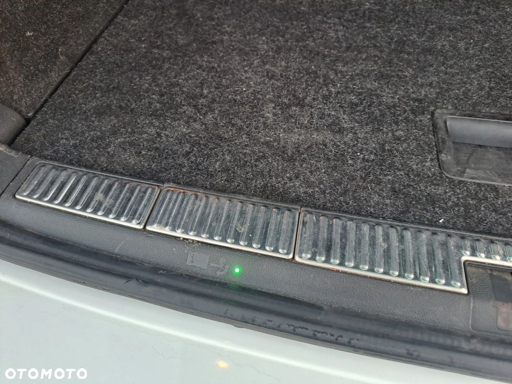 Skoda Superb 2.0 TDI Premium Edition - 12