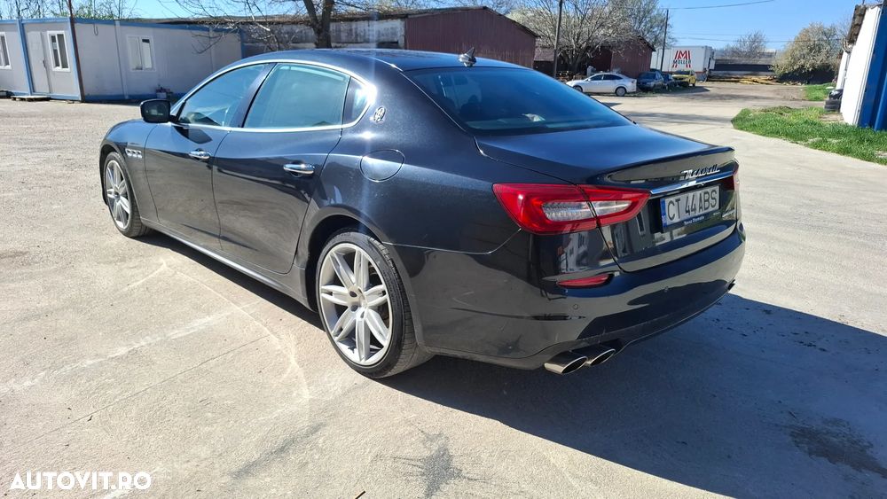 Maserati Quattroporte - 4