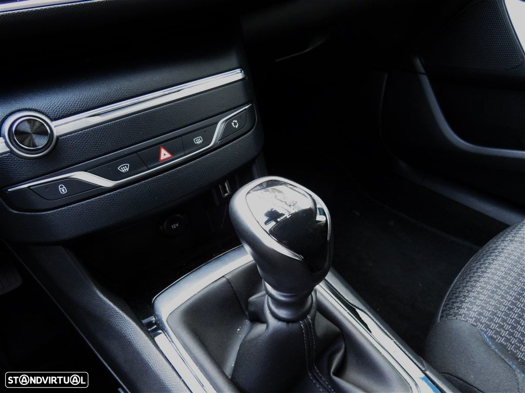 Peugeot 308 1.2 PureTech Style - 9