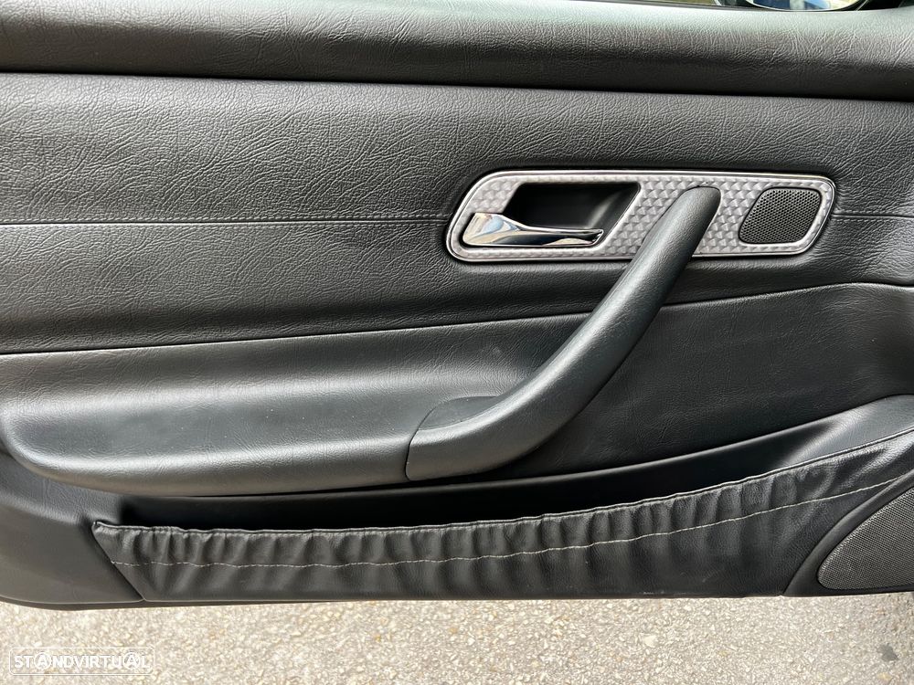 Mercedes-Benz SLK 200 - 32